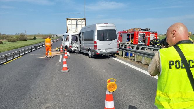 Poważny wypadek na A1! Wielu poszkodowanych, droga zablokowana