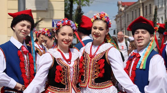 Rekordowy długi polonez w centrum Lublina