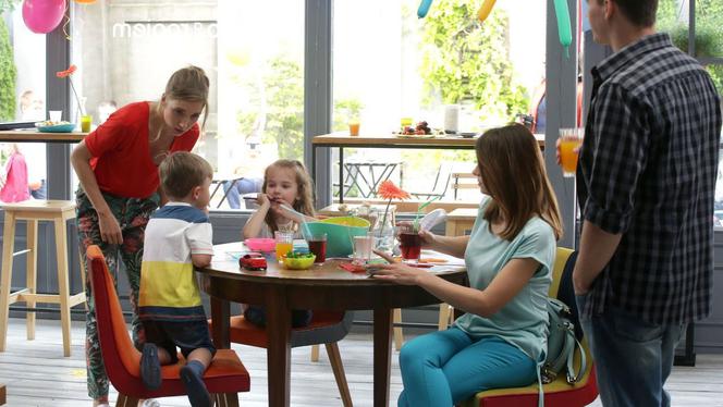 M jak miłość odc. 1403. Jakub Karski (Krzysztof Kwiatkowski), Iza (Adriana Kalska)