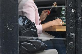 Anna Mucha zablokowała ulicę, żeby zjeść obiad 