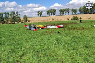 Awionetka runęła na ziemię z wysokości ok. 100 metrów. Nie żyją dwaj mężczyźni