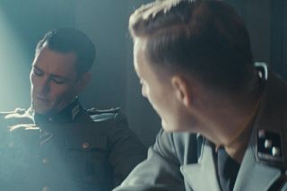 Zatoka szpiegów 2, odcinek 12: Franz (Bartosz Gelner), Heinrich Engel (Michał Balicki) 