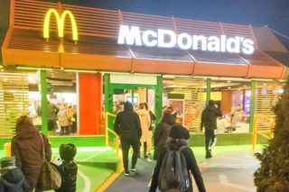 Do kiedy Drwal w McDonald's? Rok temu restauracja wydłużyła promocję! Ostatnie chwile kultowej kanapki