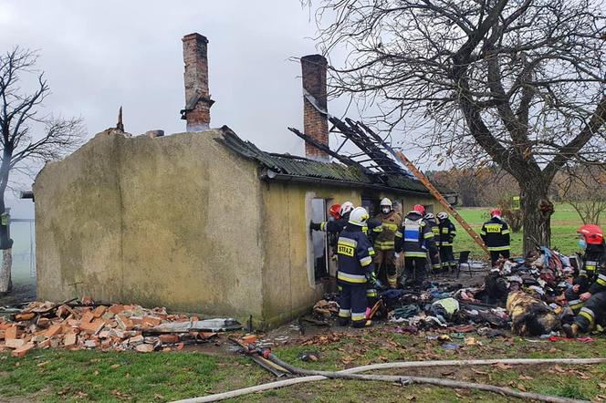 Pożar zabrał im dobytek całego życia. Rodzina z trójką dzieci potrzebuje pomocy 