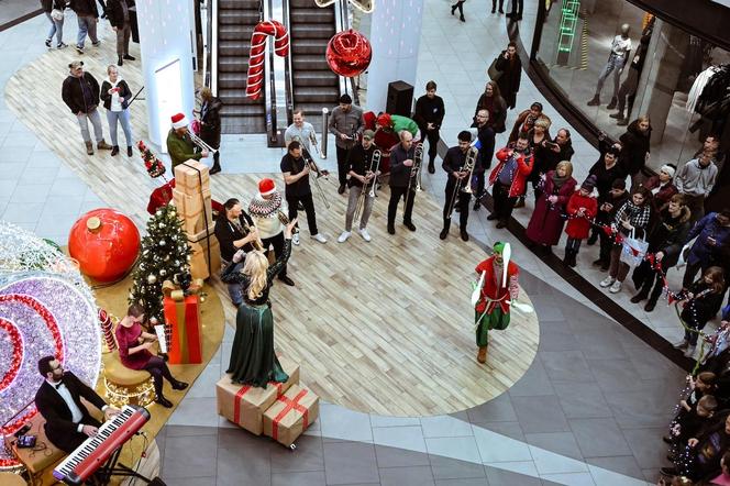 Zabrze. Świąteczny flash mob w Zabrzu