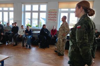 Prowadzone w ramach programu Edukacja z Wojskiem zajęcia w szkołach będą się odbywać do 13 grudnia 2024 roku.