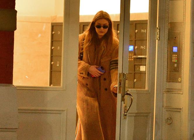 Gigi Hadid wychodzi z apartamentu Zayna Malika