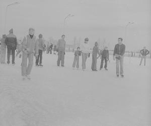 Sporty zimowe w PRL-u. Narty, łyżwy sanki - zdjęcia