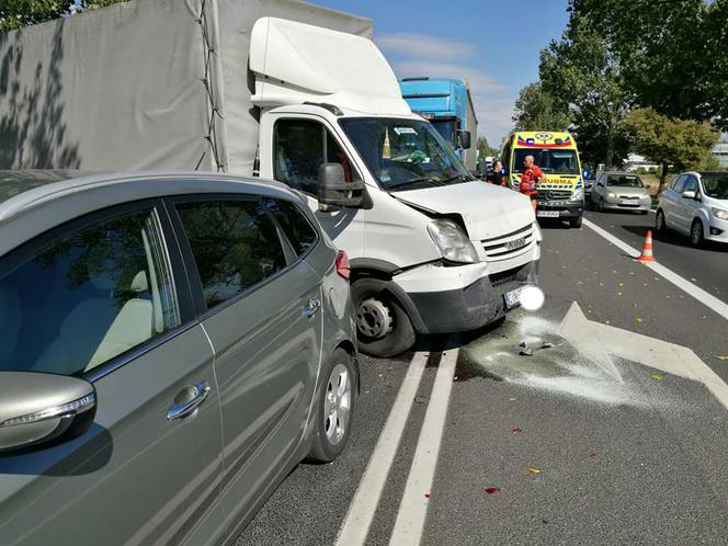 Karambol w podbydgoskim Osielsku! Aż pięć osób trafiło do szpitala! [ZDJĘCIA]