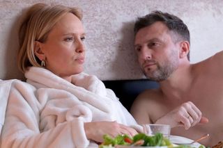 M jak miłość odc. 1870. Dorota (Iwona Rejzner), Bartek (Arkadiusz Smoleński)