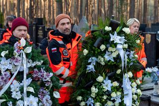 Na sygnale, odc. 707. Anna (Lea Oleksiak), Benio (Hubert Jarczak), Nowy (Kamil Wodka)