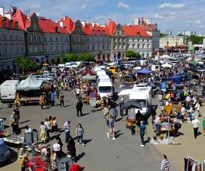 Lubelska Giełda Staroci. Mając 10 zł w portfelu wybrał się na giełdę. Zaskakująca reakcja handlarzy