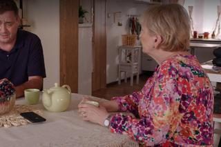 Barwy szczęścia, odc. 2938. Basia Grzelak (Sławomira Łozińska), Artur Chowański (Jacek Rozenek)