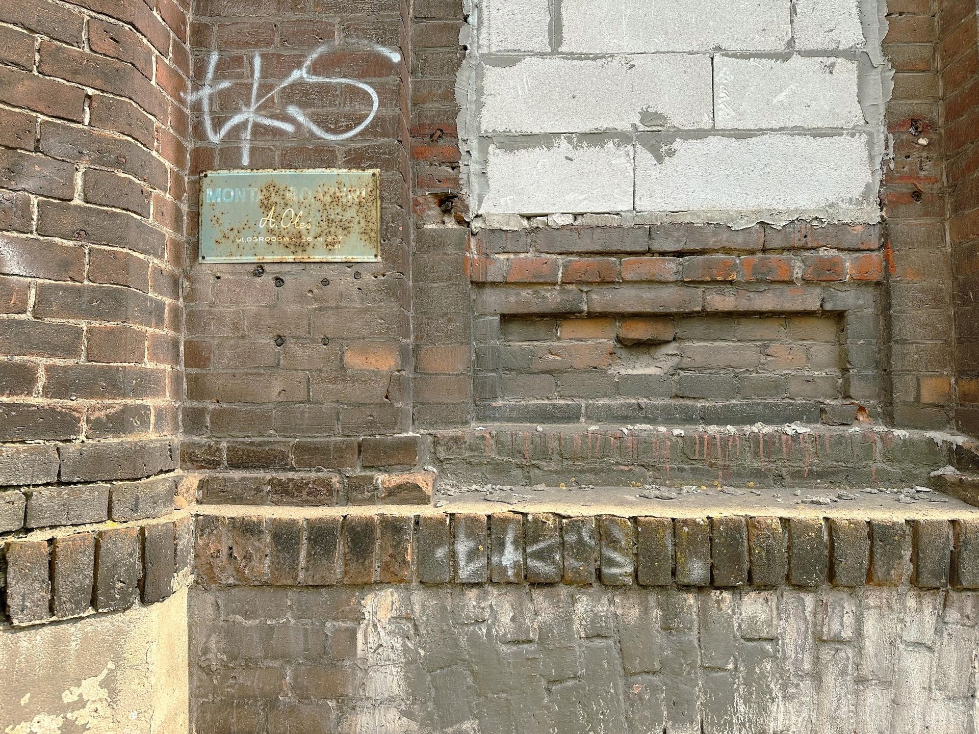 Zabytkowe famuły Izraela Poznańskiego w Łodzi 