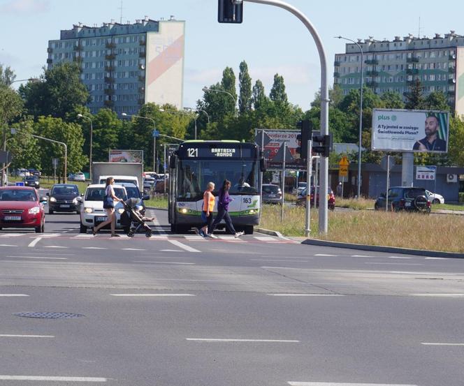 To najdłuższa linia autobusowa w Olsztynie. Zatrzymuje się aż na 34 przystankach! [ZDJĘCIA]