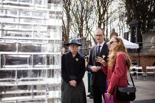 Pomnik Oneg Szabat w Warszawie