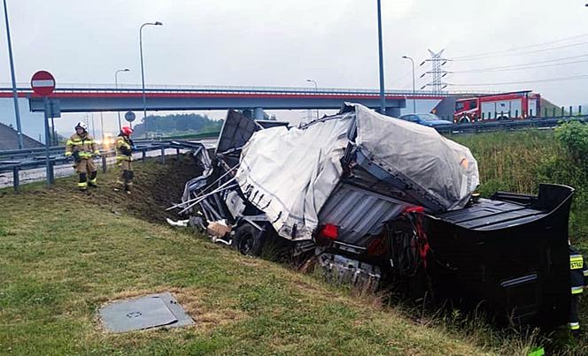 Wypadek na autostradzie A1 w Dobieszowicach na Śląsku