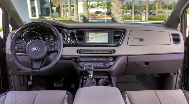 Kia Carnival 2015
