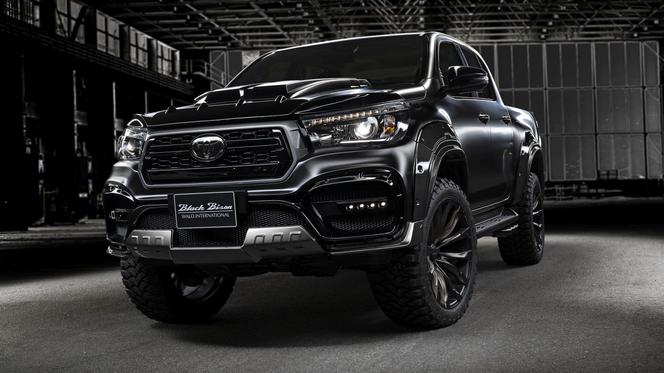 Toyota Hilux po tuningu WALD International 
