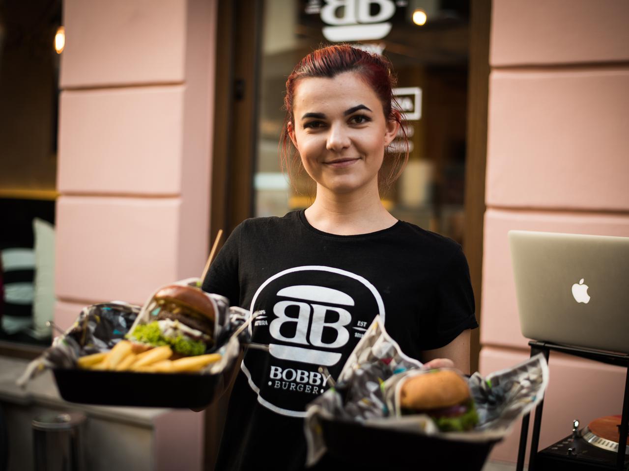 Nowość od Bobby Burgera. Pierwszy wegański burger w ofercie jeszcze w listopadzie [ZDJĘCIA] 