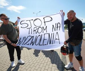 Protest mieszkańców w Letnicy. Czarny pył do domu leci, tak się truje nasze dzieci 