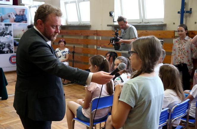 Minister Szumowski spotkał się z uczniami klasy VII
