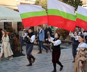 Korowód w ramach Międzynarodowego Festiwalu Renesansu w Lublinie