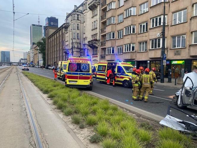 Masakra na przejściu dla pieszych! 8 osób poszkodowanych i jedna ofiara śmiertelna