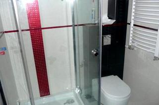 Kabina prysznicowa w małej łazience