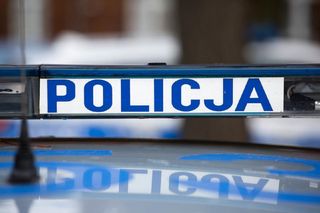 Dramatyczna akcja w Brzesku. Matka zatrzasnęła w aucie kluczyki i 1,5-roczne dziecko