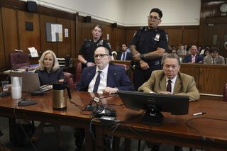 Harvey Weinstein uniewinniony od zarzutu molestowania Polki. Nie odpowie też za gwałt