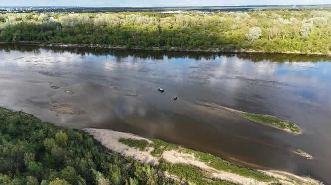Ojciec Krzysia Dymińskiego wyłowił kolejne ciało. "Miałem jakieś przeczucie, potrzebę wypłynięcia"