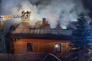 Pożar w Lubieni. Ogień opanował dom, mieszkańcy ewakuowani!