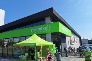 Stokrotka zalega z płatnością podwykonawcy ze Śląska? 300 tysięcy to niemałe pieniądze
