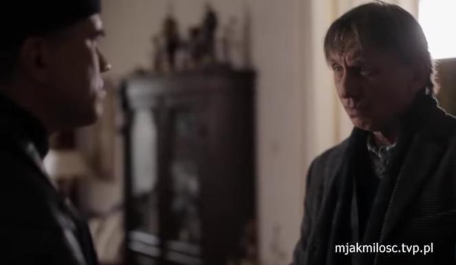 M jak miłość. Grabarz Leon (Dariusz Toczek), Robert Żak (Krzysztof Tyniec)
