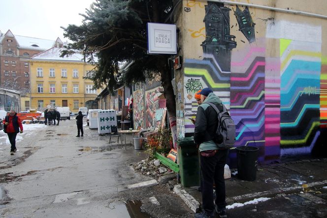 „Nie damy się zamurować!”. Trwa batalia o Stację Praga, artyści nie odpuszczają