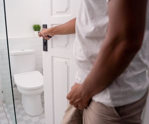 Urolog ostrzega: cuchnący mocz może być oznaką choroby. Na liście m.in. cukrzyca
