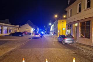 BMW wbiło się w budynek w Barwicach