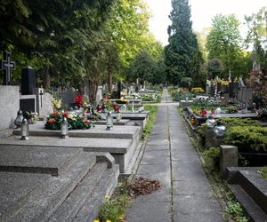 Nielegalne opłaty pobierane przez cmentarze. Polacy mogą odzyskać pieniądze
