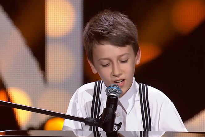 Paweł Madzia zaśpiewał piosenkę dla mamy. Wywołał łzy u trenerów The Voice Kids 3!