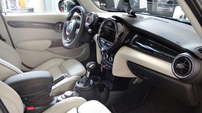 Nowy MINI Cooper 5 drzwi - auta już w Polsce