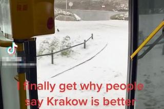 Autobus miejski gnał z pasażerami przy otwartych drzwiach. Przerażające sceny na Ursynowie