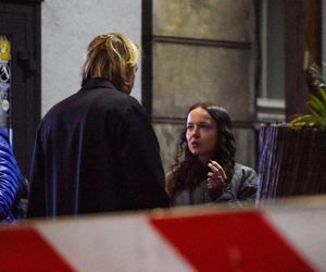 Monika Brodka winko papierosek i taksówka