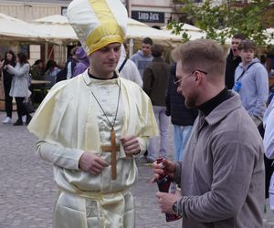 Rzeszowskie Juwenalia rozpoczęte. Barwny korowód przeszedł przez miasto 