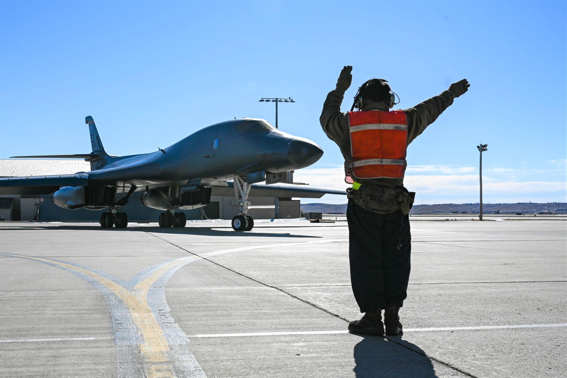 B-1B Lancer w bazie Luleå-Kallax