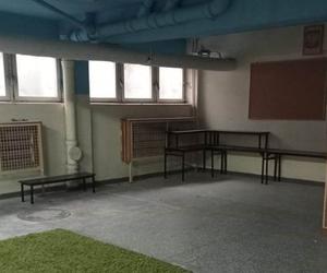 Dzieci z SP 33 w Olsztynie nie mają gdzie ćwiczyć? Rodzice założyli zbiórkę na remont sali gimnastycznej [ZDJĘCIA]