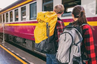 Kolejowy bilet miesięczny dla studentów za złotówkę! Od kiedy?