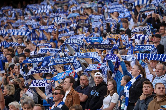 Lech Poznań - Legia Warszawa. Zdjęcia kibiców