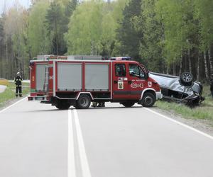 Według informacji SG, kierowca przewożący nielegalnych migrantów nie chciał poddać się kontroli i próbował uciekać