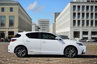 Lexus CT200h po liftingu 2014